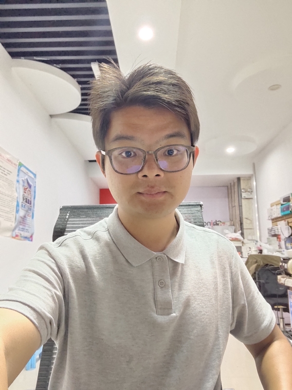 华兴通讯的第一张照片--昆明交友中心